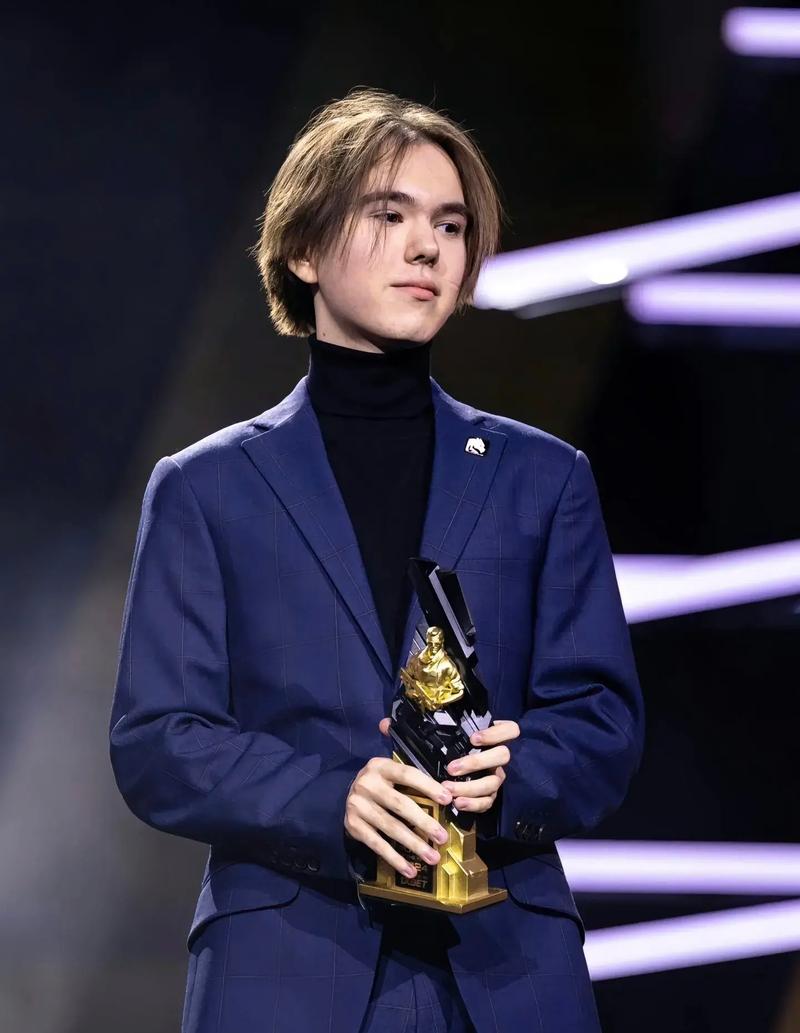 职业圈热议LPL远程参加MSI，35ms延迟真的公平？