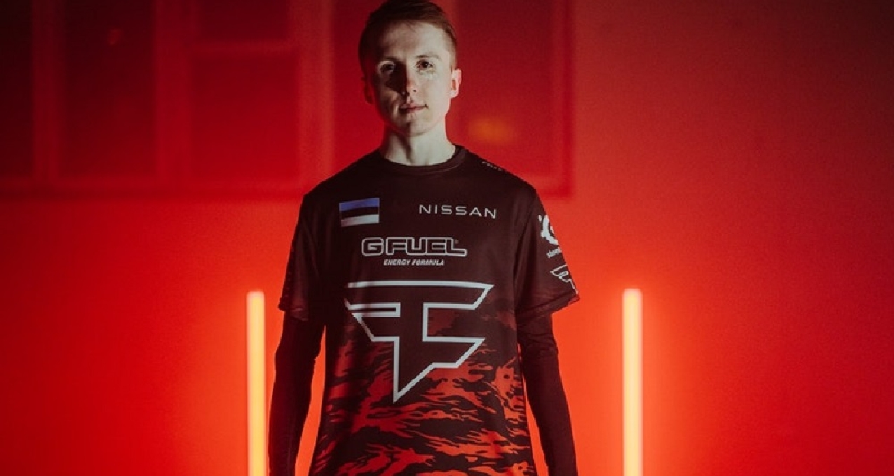 Ning：朱开估计都在盯着TES或李宁，不可能去BLG，没输就换啥教练